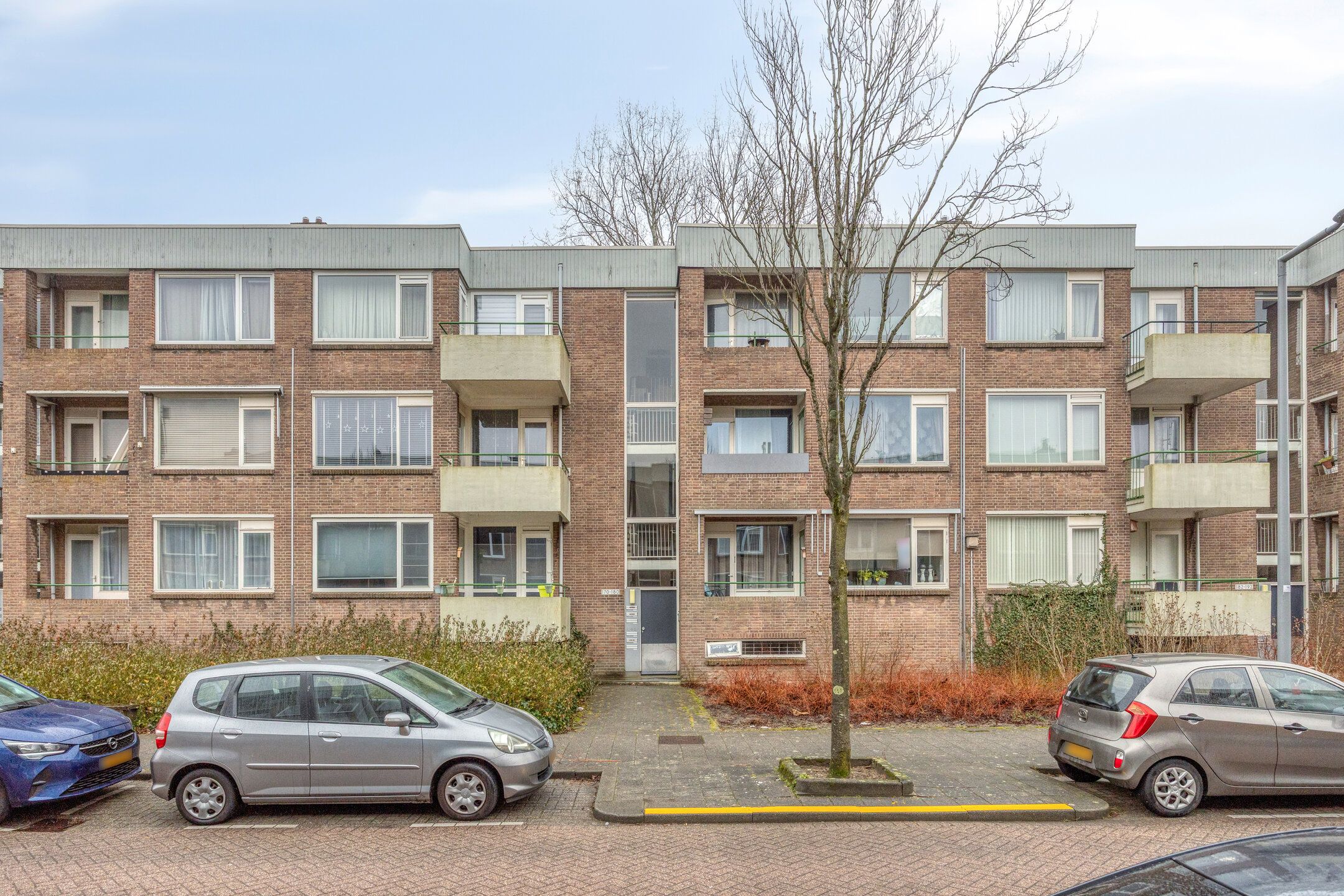 Apartment in Rotterdam, Pendrecht, Charlois - View 2