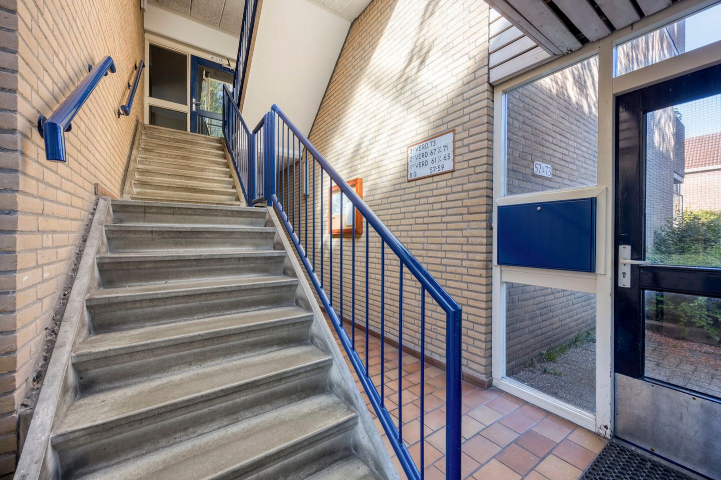 Foto 4 van Henry Moorepassage 71