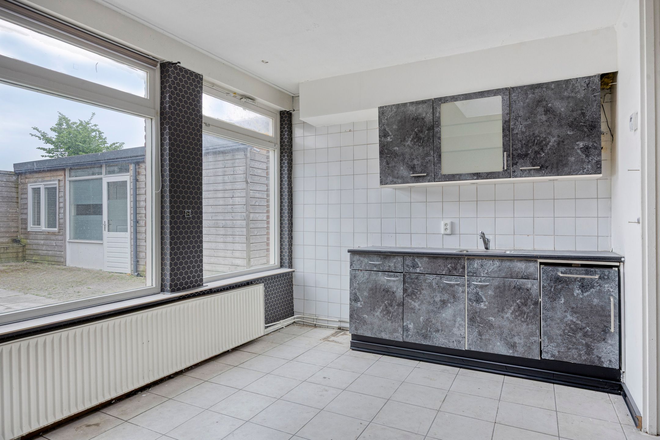 Photo 9 of Prins Hendrikstraat 8