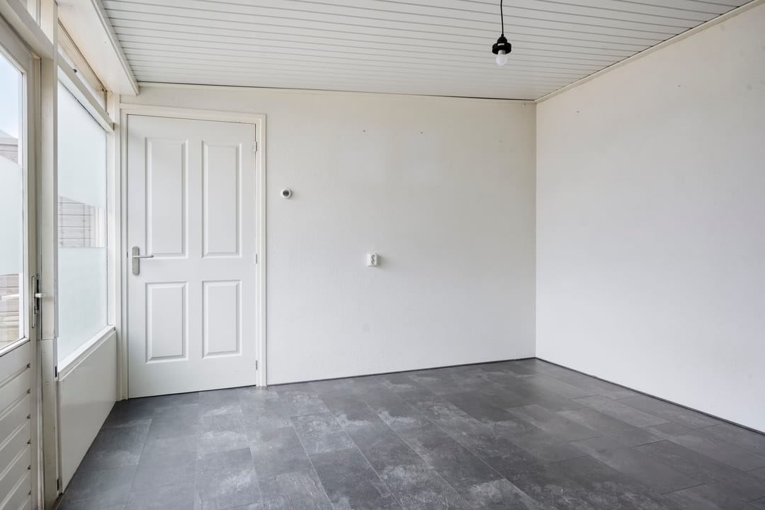 Photo 31 of Prins Hendrikstraat 8