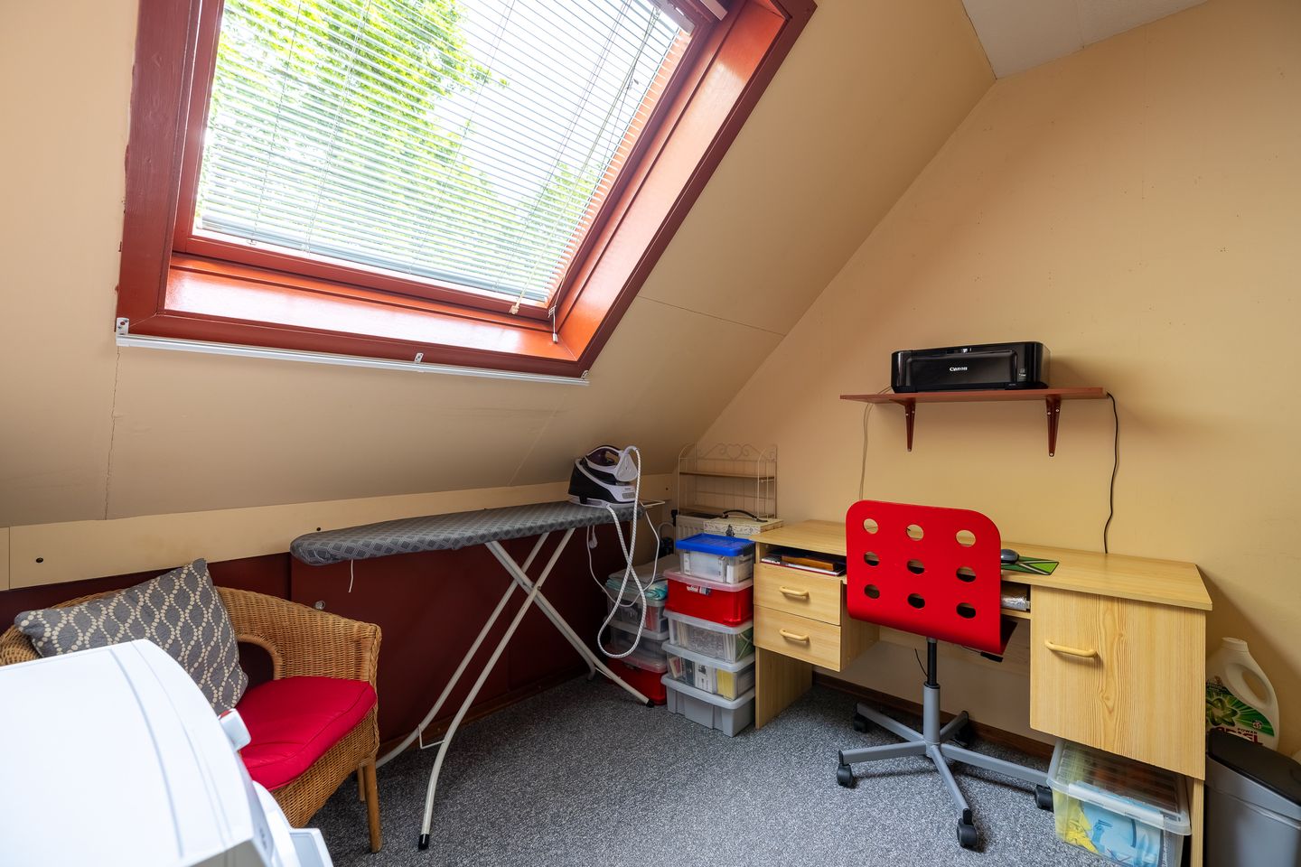 Photo 29 of Ampsen 29