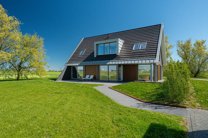 Vrijstaande woning te koop: Molenweg 4, Hitzum