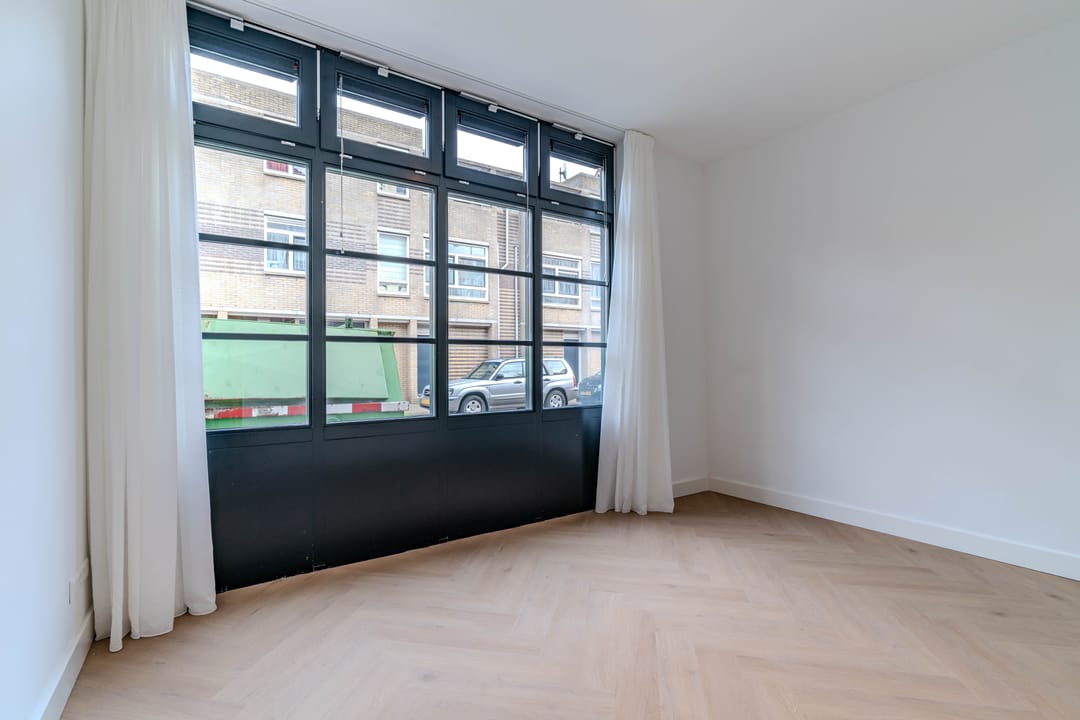 Photo 13 of Westerbaenstraat 18