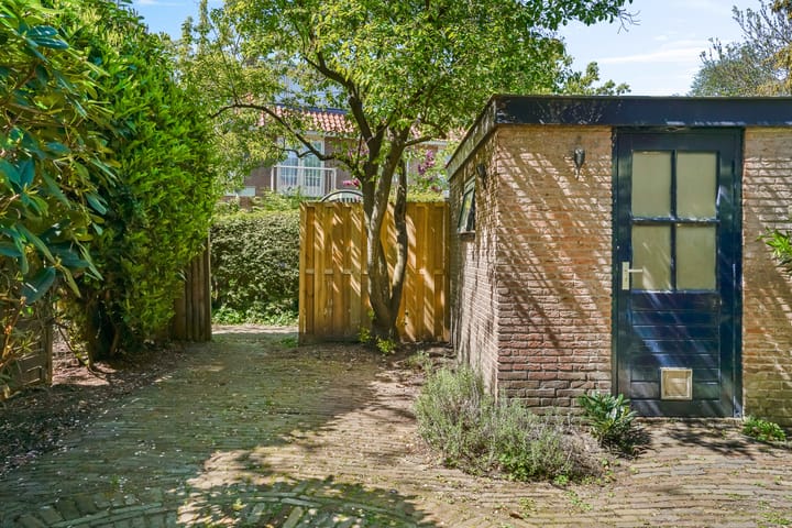 Tussenwoning te koop: Angsteloord 23, Abcoude
