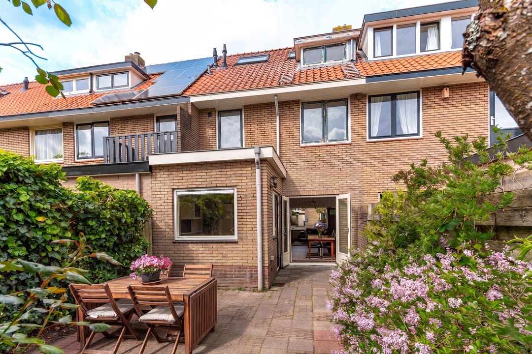 Photo 32 of Hazenstraat 30