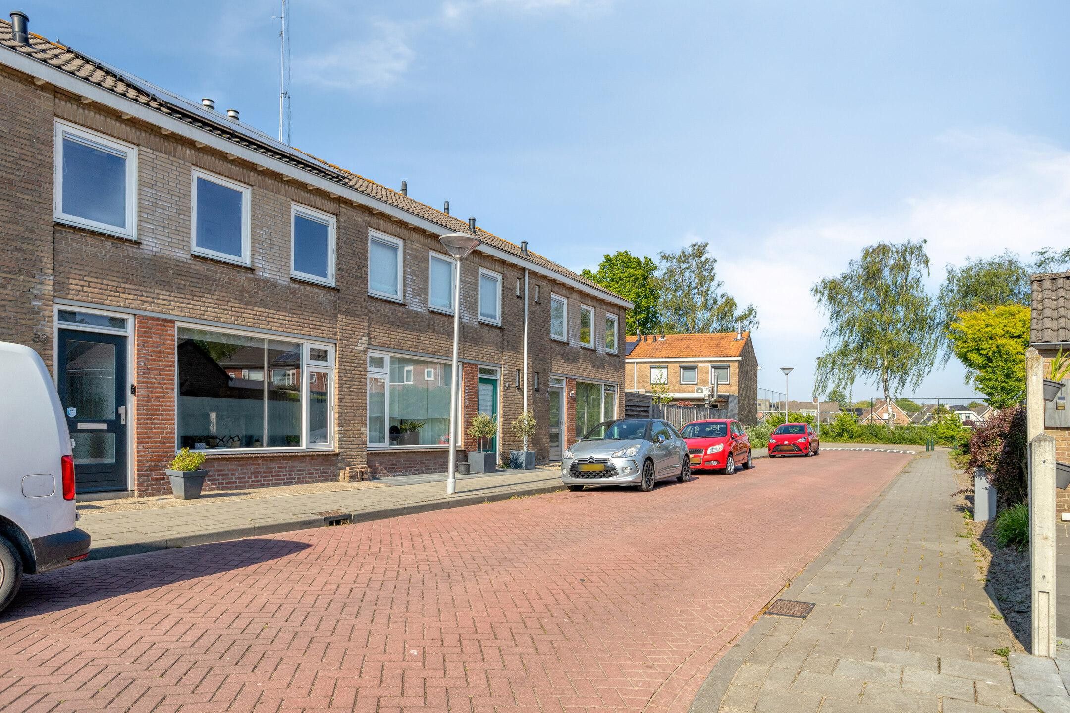 Foto 3 van Zonnebloemstraat 33