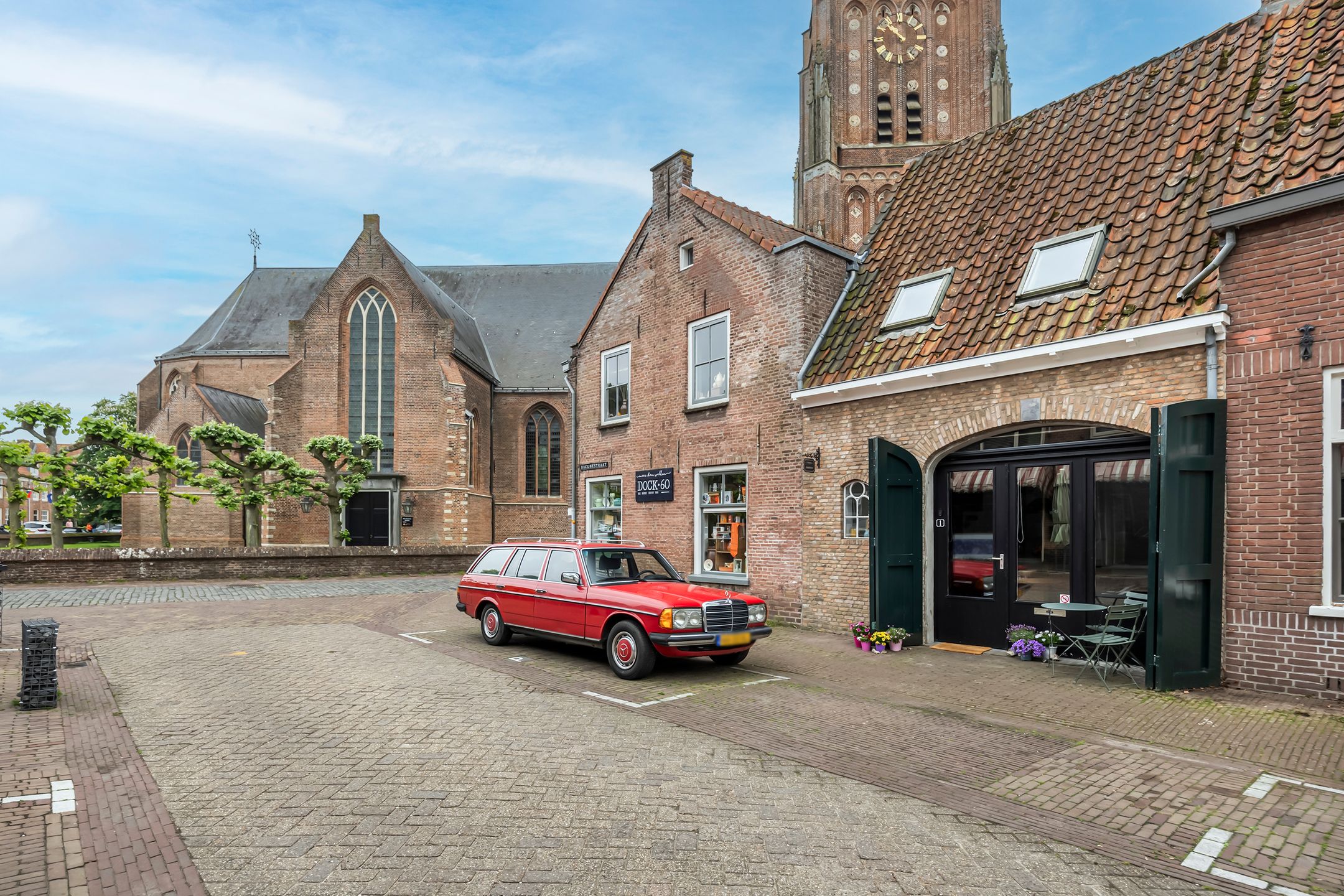 Photo 21 of Bagijnestraat 1