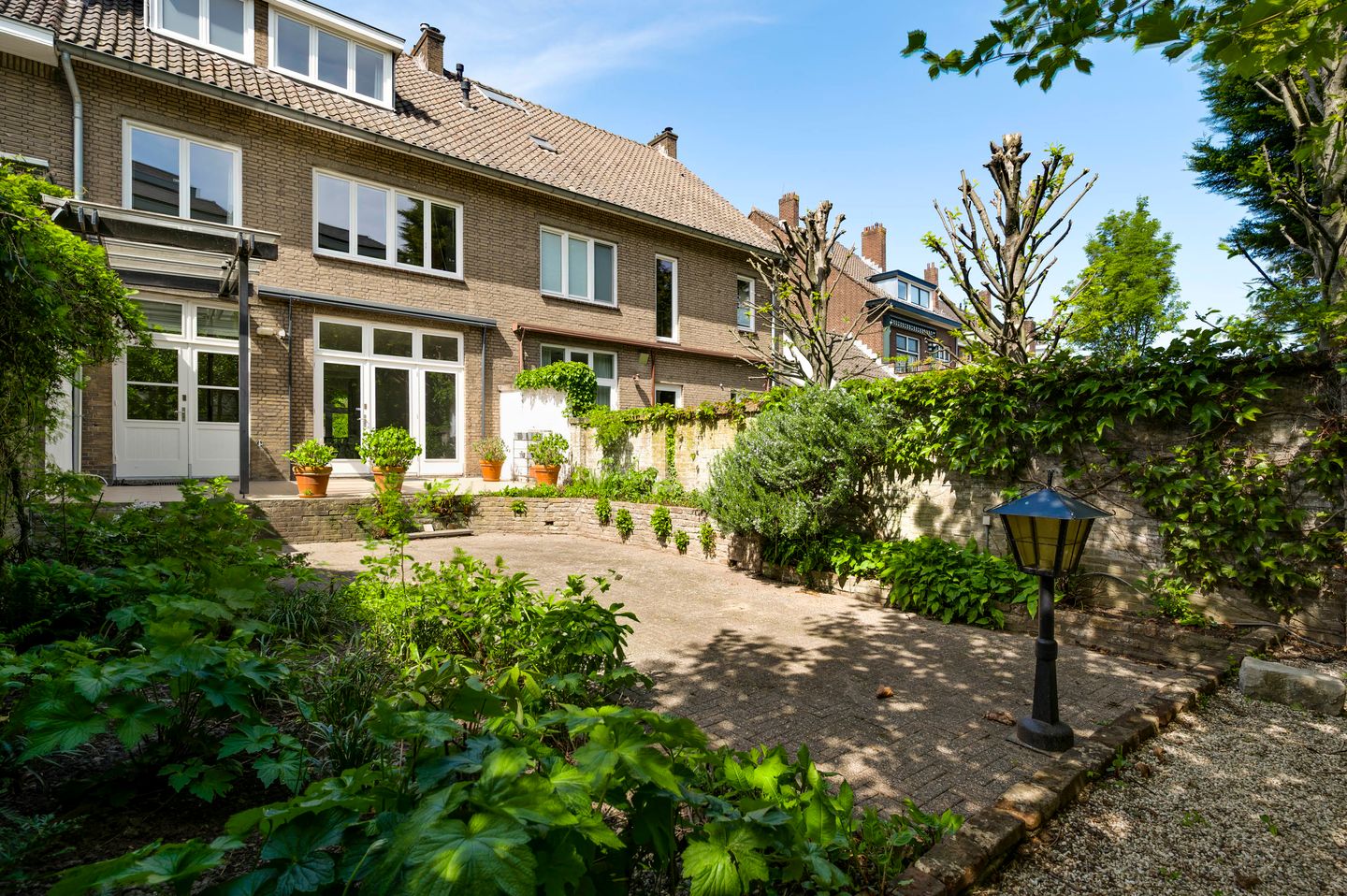 Foto 4 van Graaf van Waldeckstraat 49-B