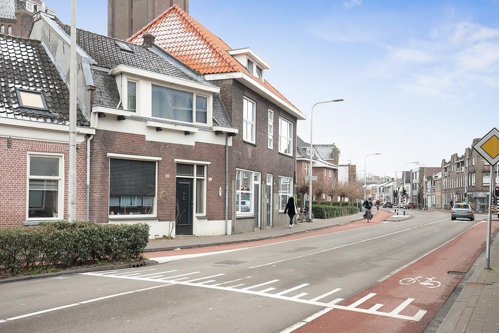Photo 24 of Bisschop Zwijsenstraat 119