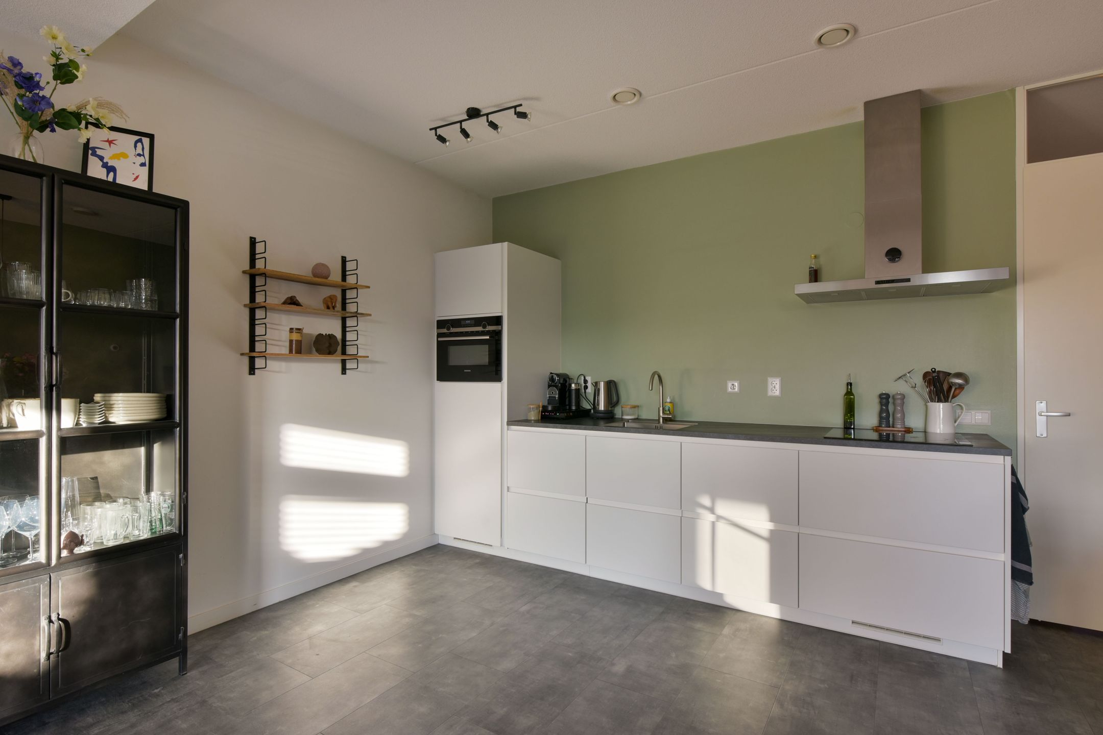 Photo 9 of Benedenland 31