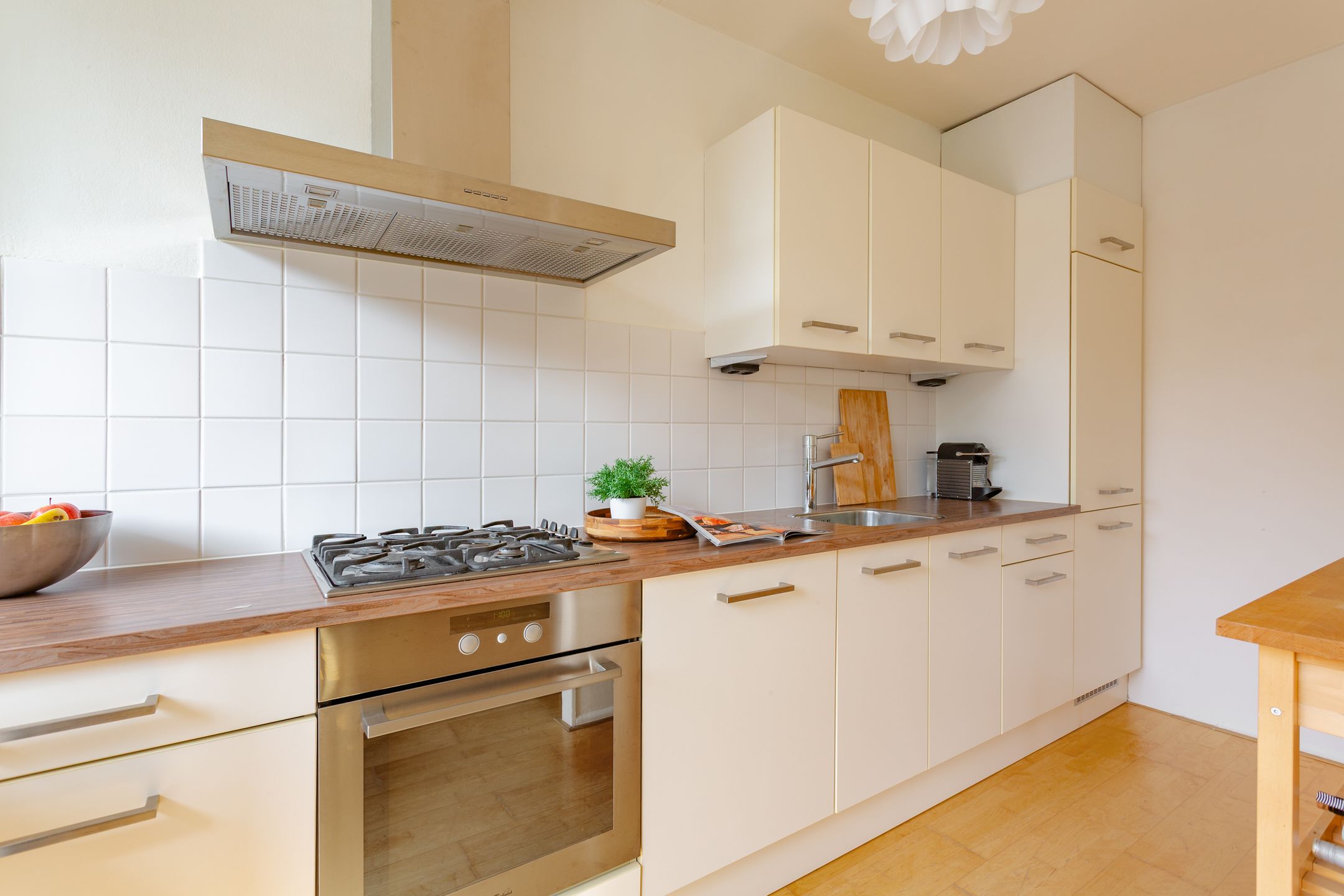 Photo 12 of Wagenaarstraat 352