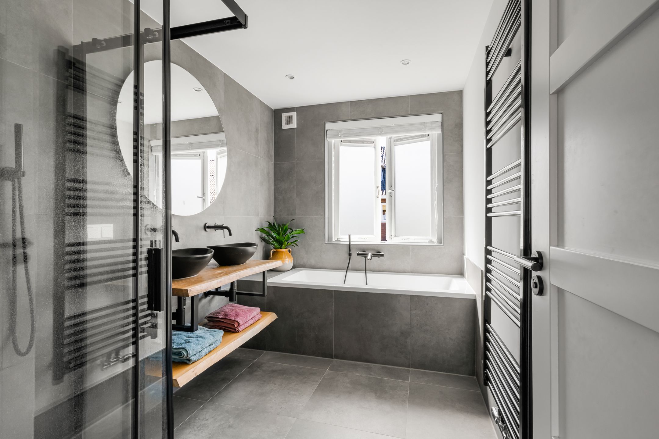 Photo 21 of Von Weberstraat 35
