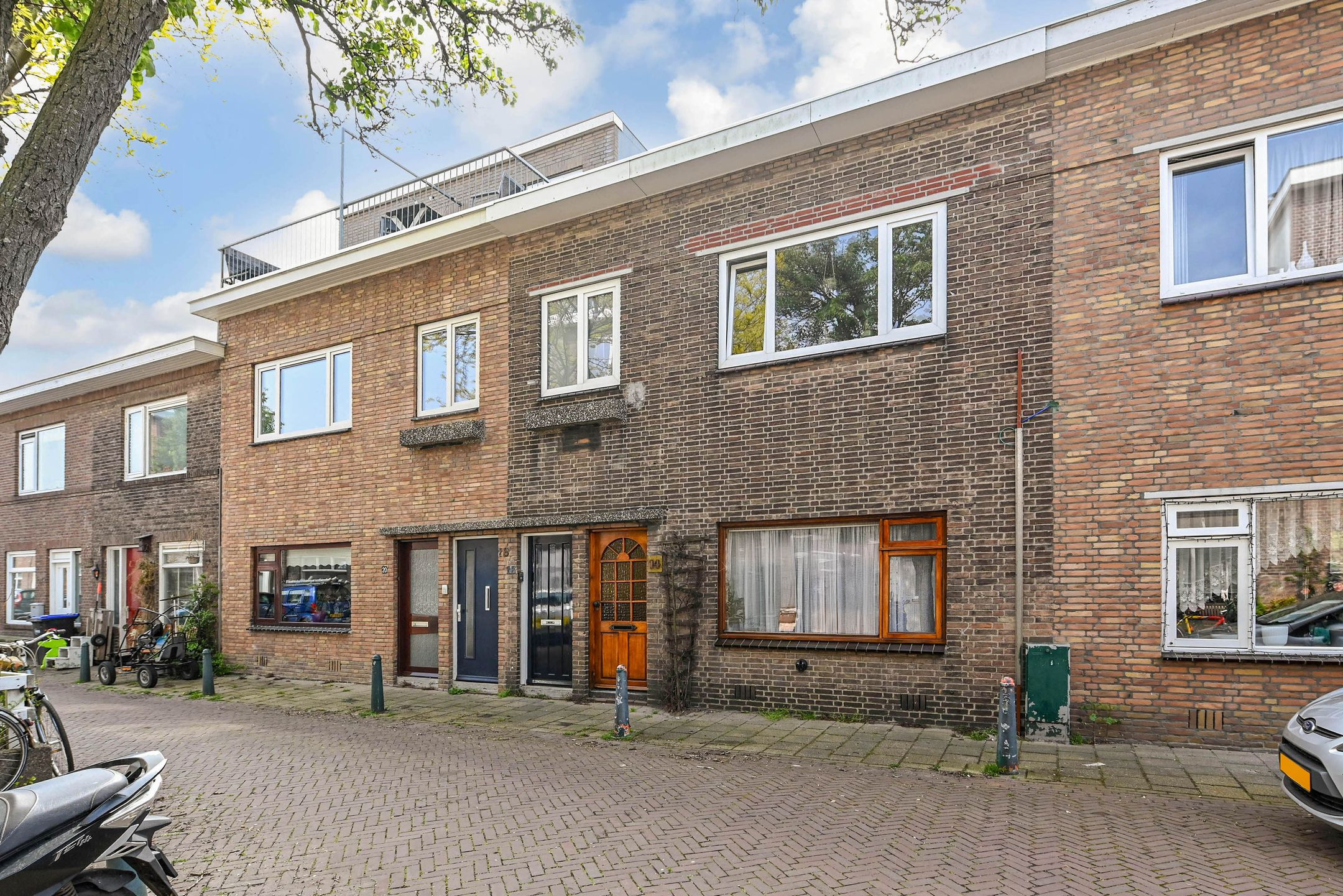 Burgemeester Waldeckstraat 16 