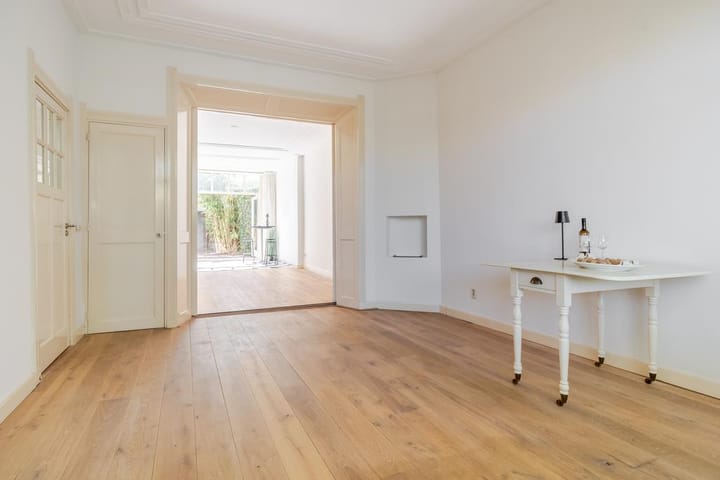 Tussenwoning te koop: Burgemeester Passtoorsstraat 38, Breda