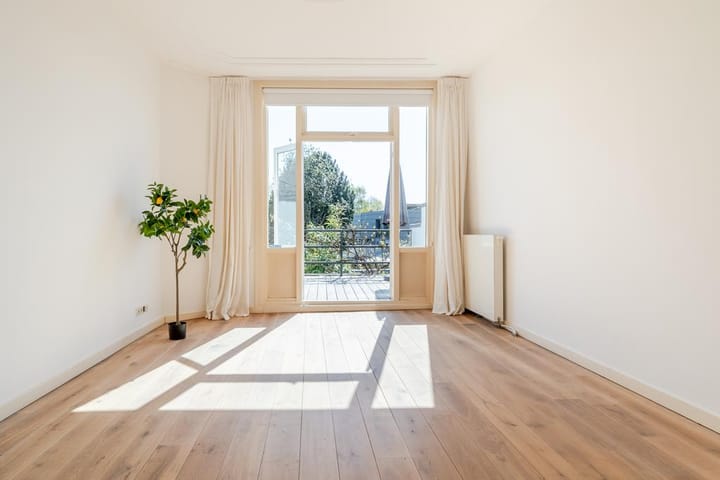 Tussenwoning te koop: Burgemeester Passtoorsstraat 38, Breda