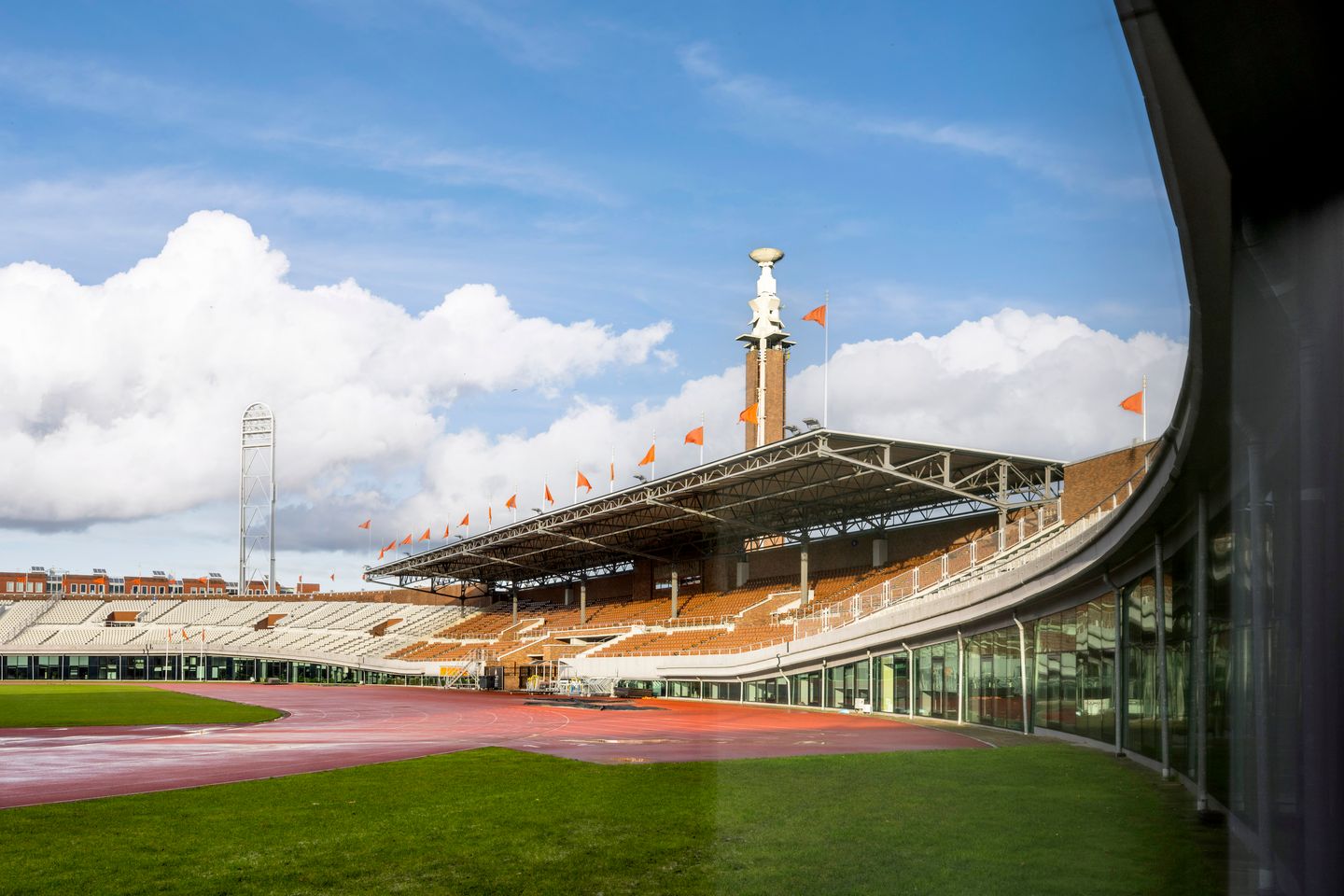 Bekijk foto 5 van Olympisch Stadion 15
