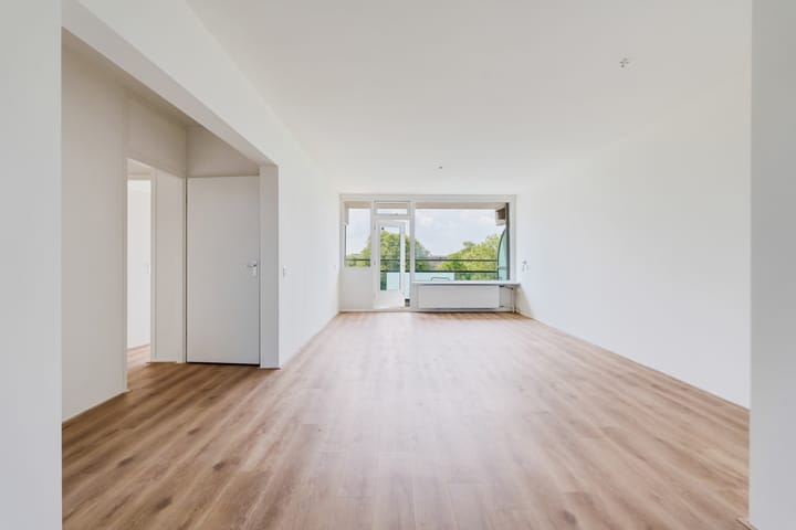 Photo 2 of Merelstraat 136