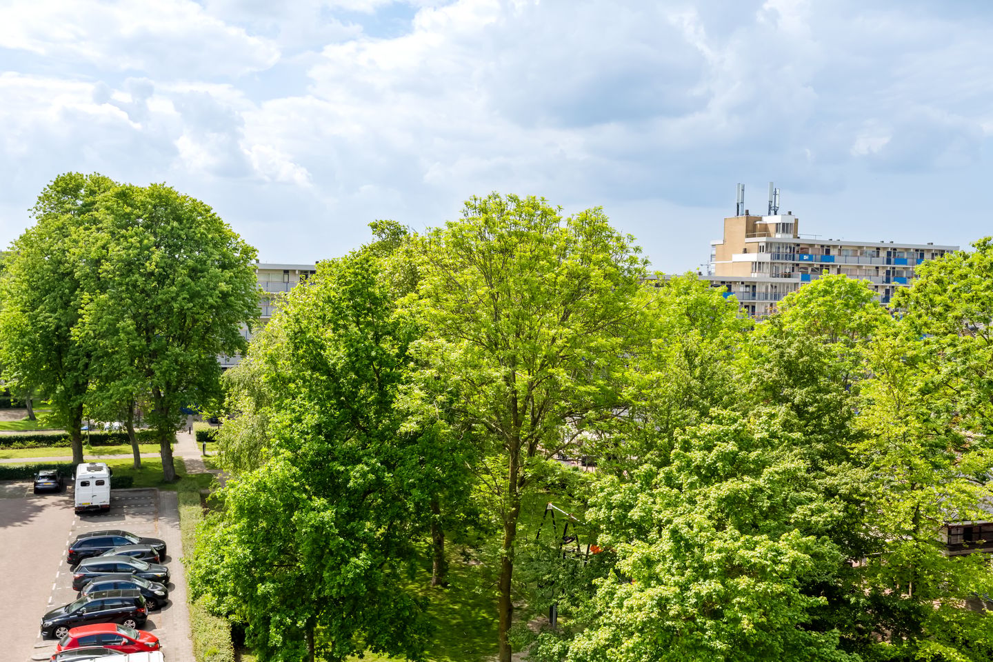 Photo 10 of Merelstraat 136