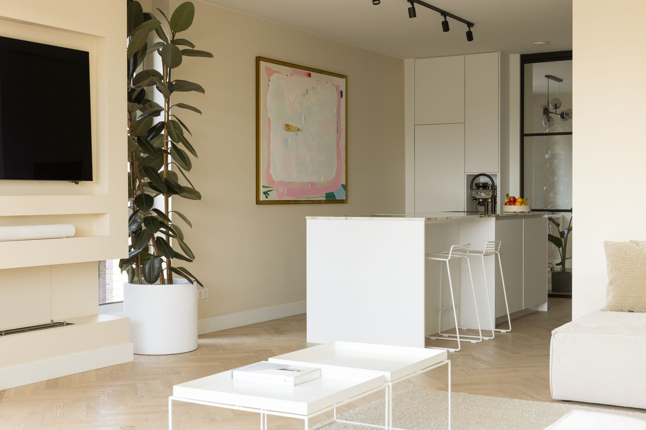 Photo 12 of Faas Wilkesstraat 437