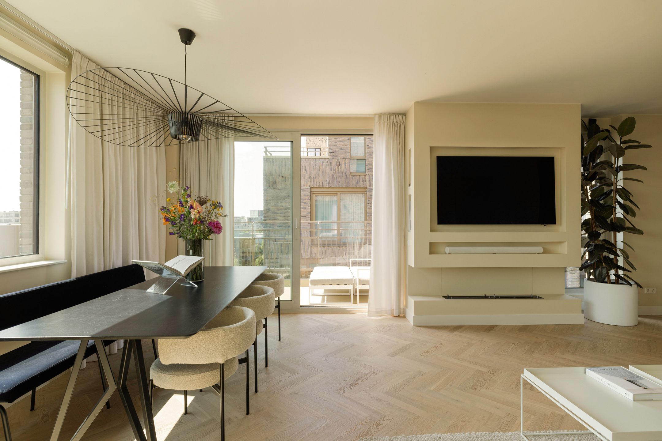 Photo 9 of Faas Wilkesstraat 437