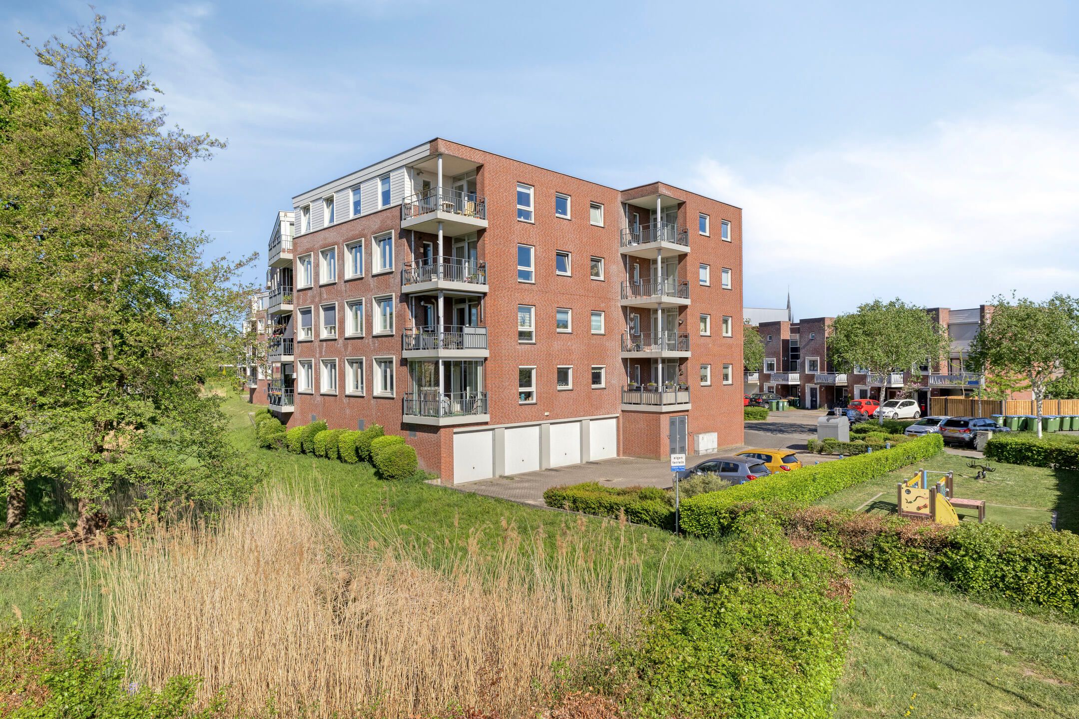 Photo 30 of Burgemeester Van Gilsstraat 17