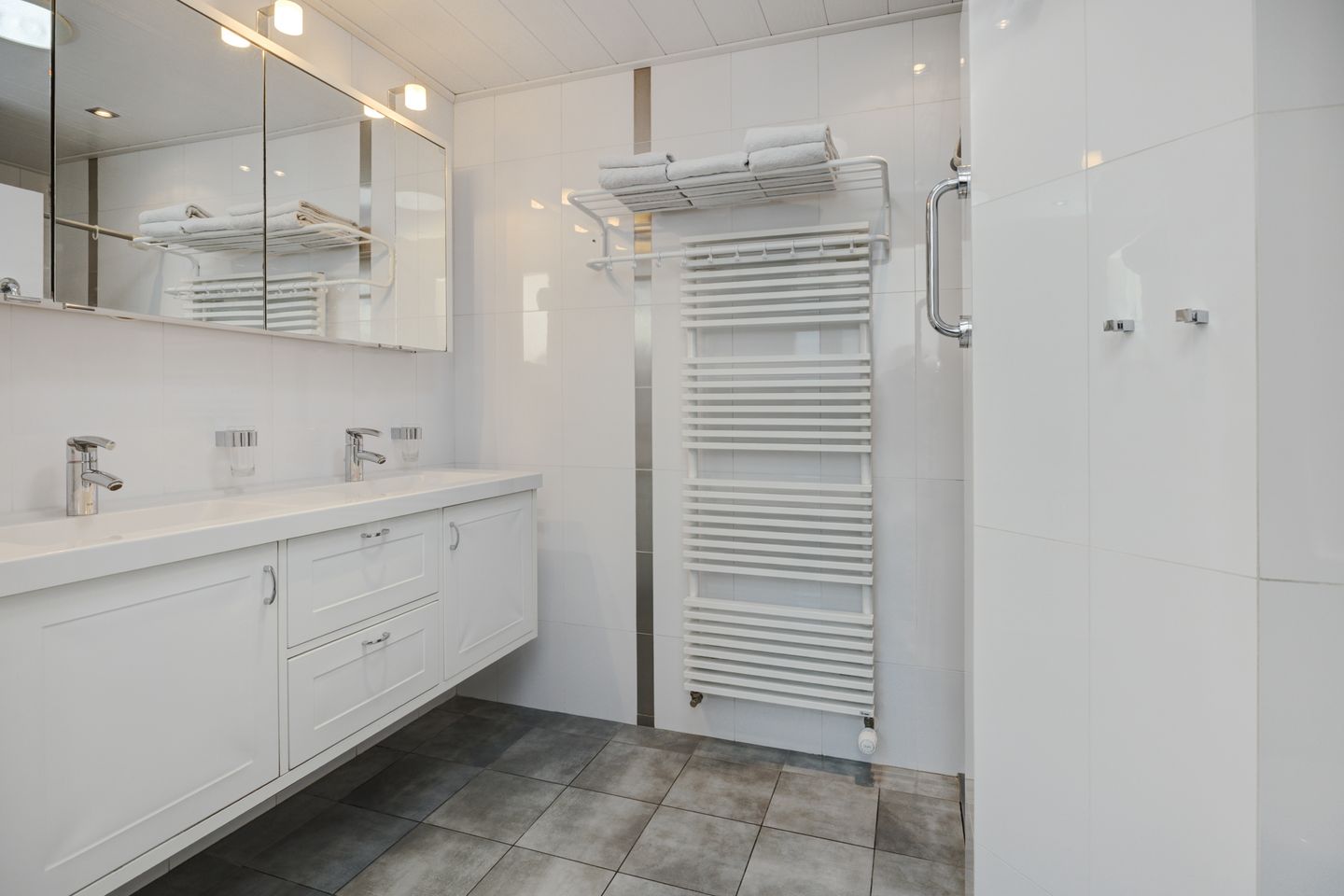 Photo 19 of Willi Martinalistraat 48