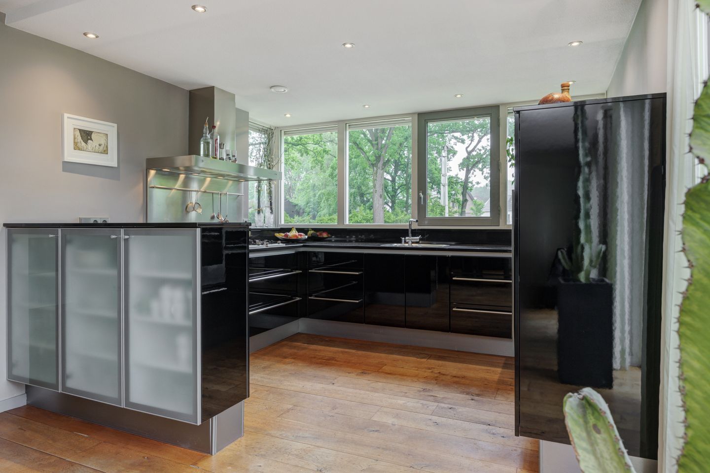 Photo 10 of Willi Martinalistraat 48