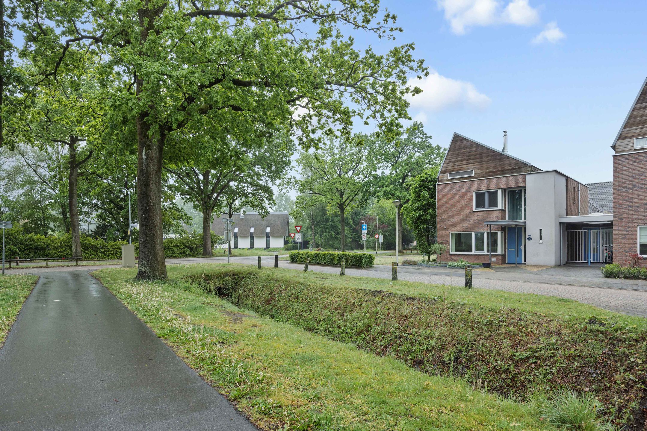 Photo 42 of Willi Martinalistraat 48