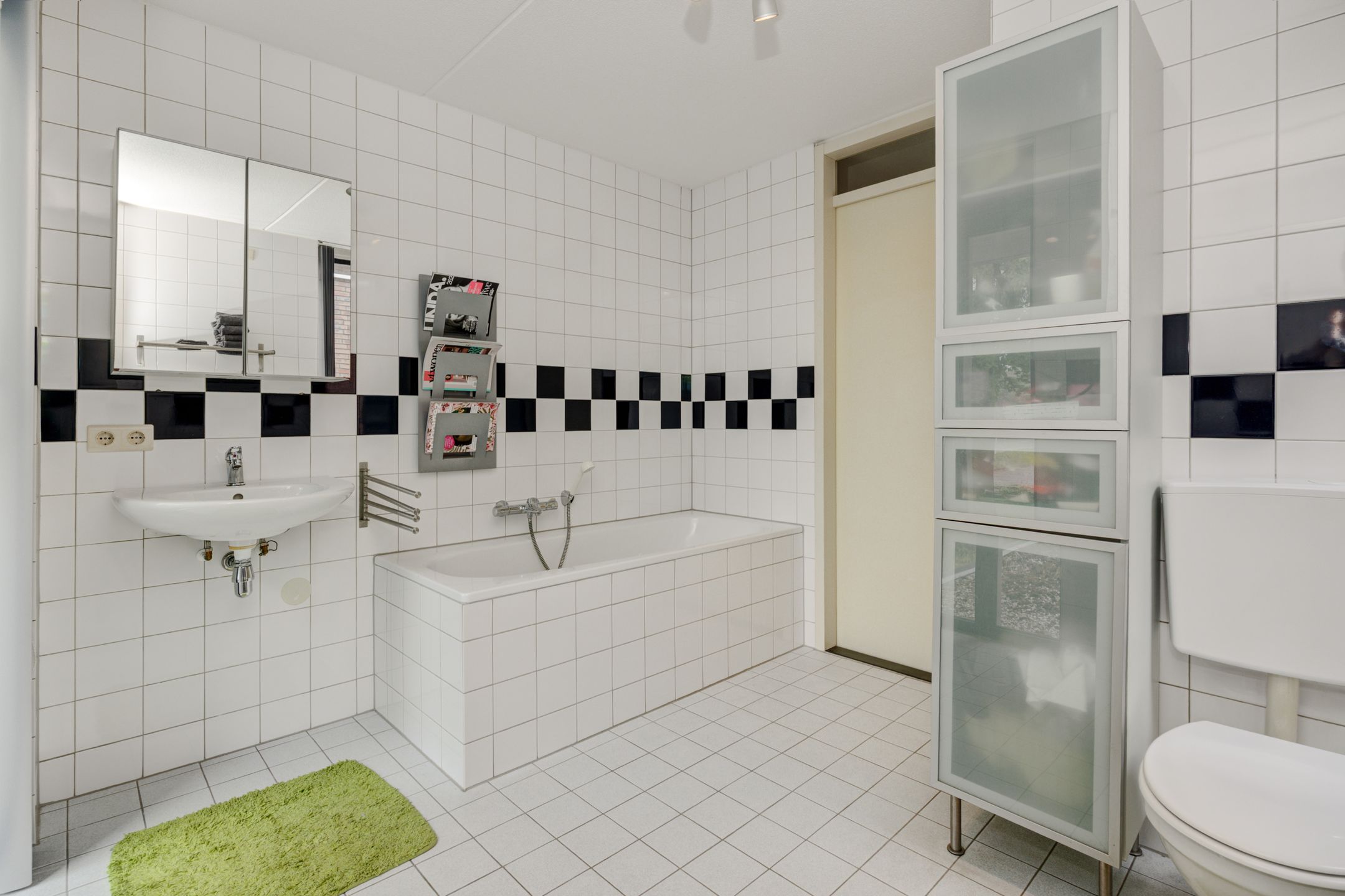 Photo 33 of Willi Martinalistraat 48