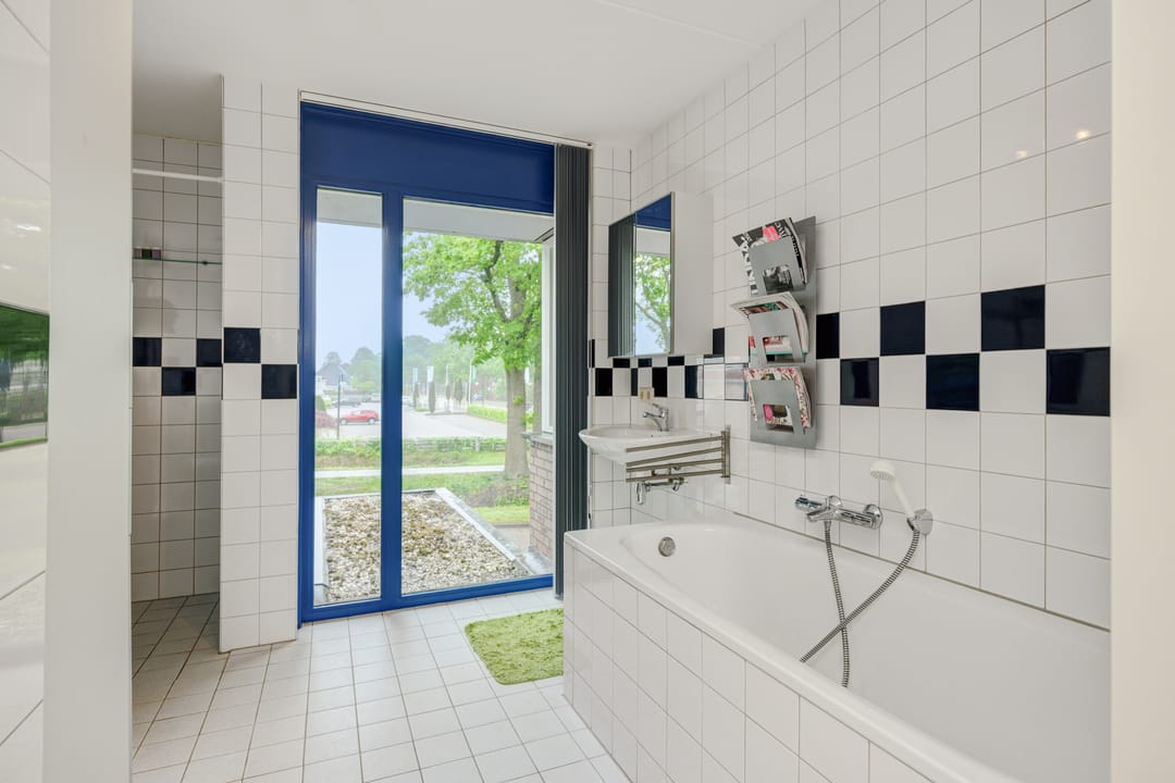 Photo 31 of Willi Martinalistraat 48