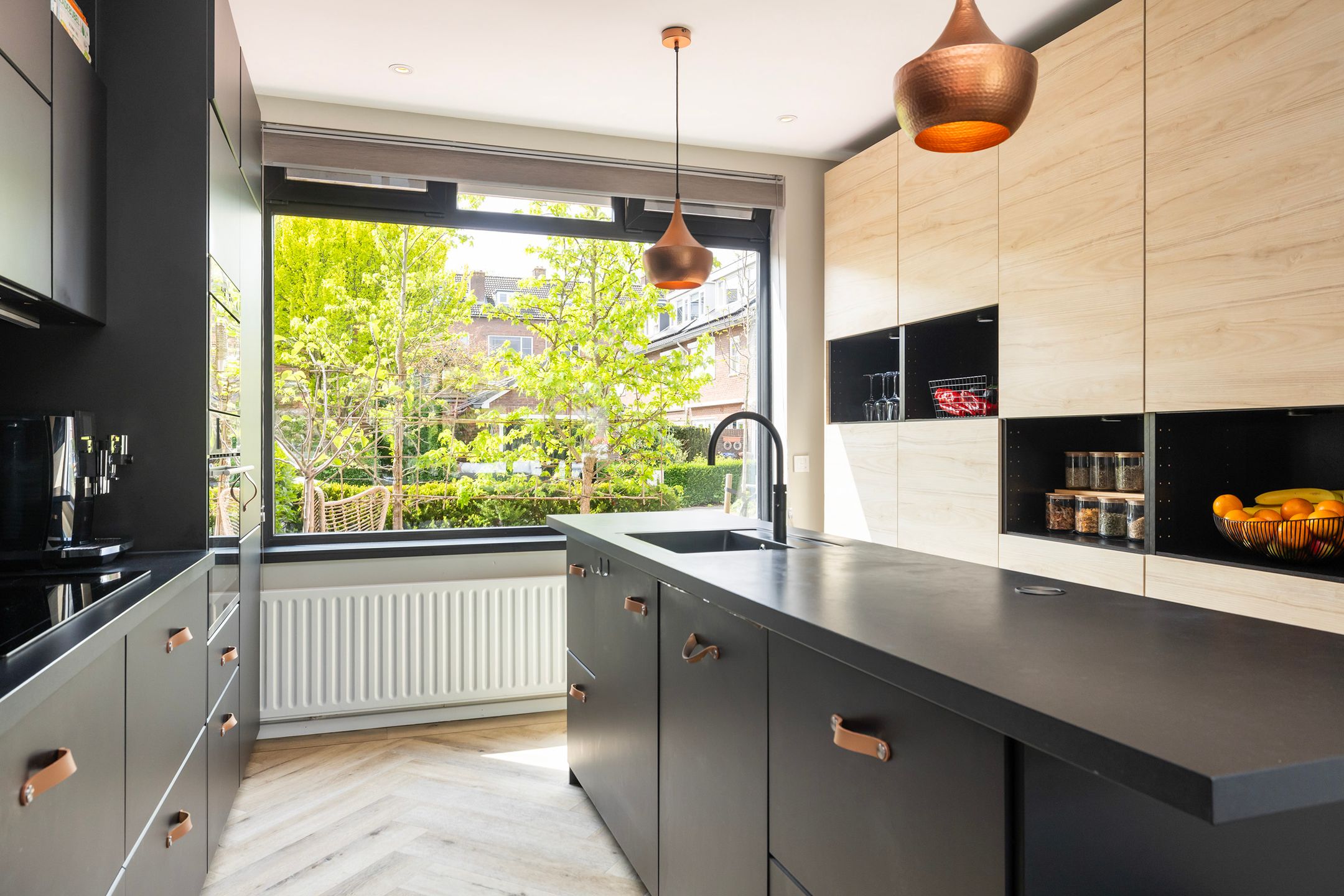 Photo 9 of Urlusstraat 31