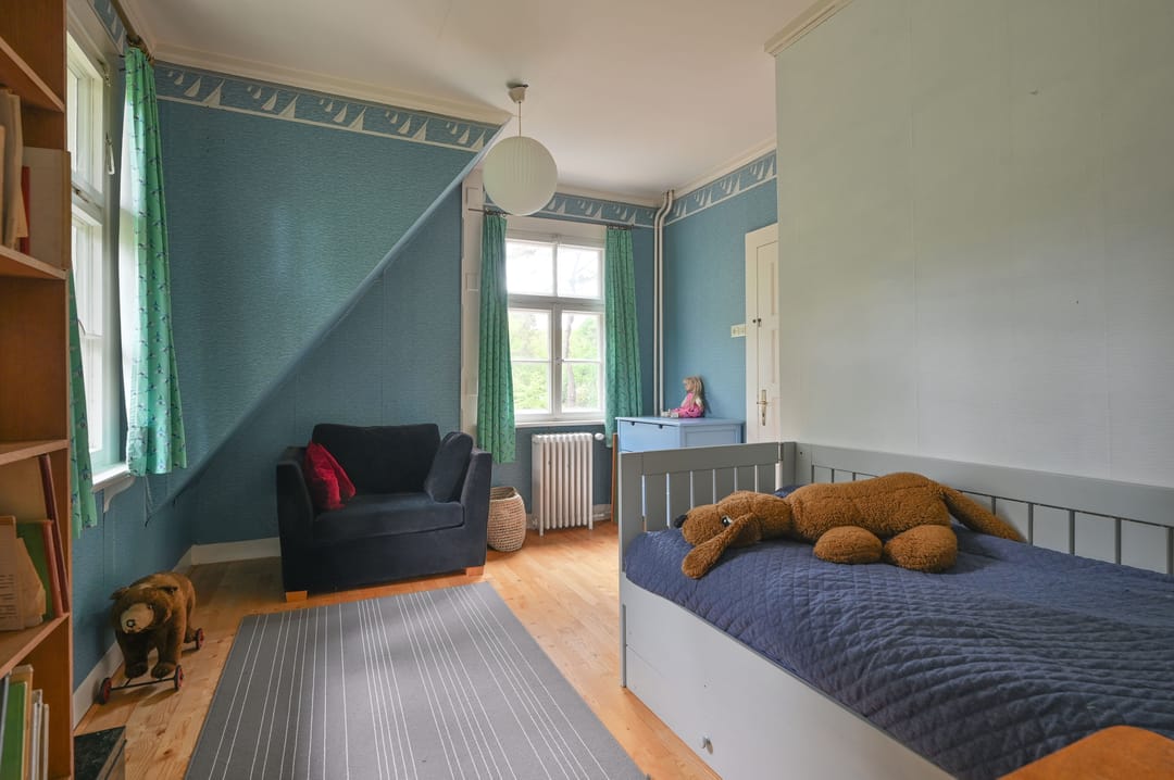 Photo 26 of Naarderstraat 311