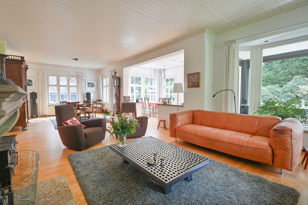 Photo 7 of Naarderstraat 311