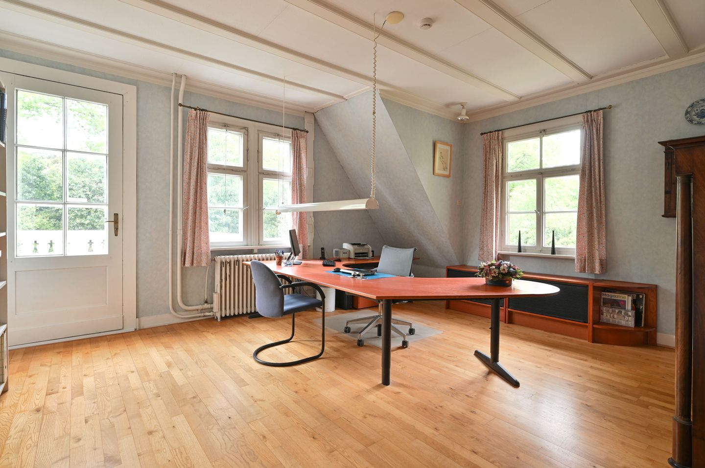 Photo 25 of Naarderstraat 311