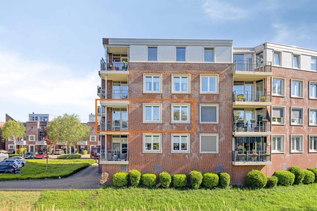 Photo 1 of Burgemeester Van Gilsstraat 17