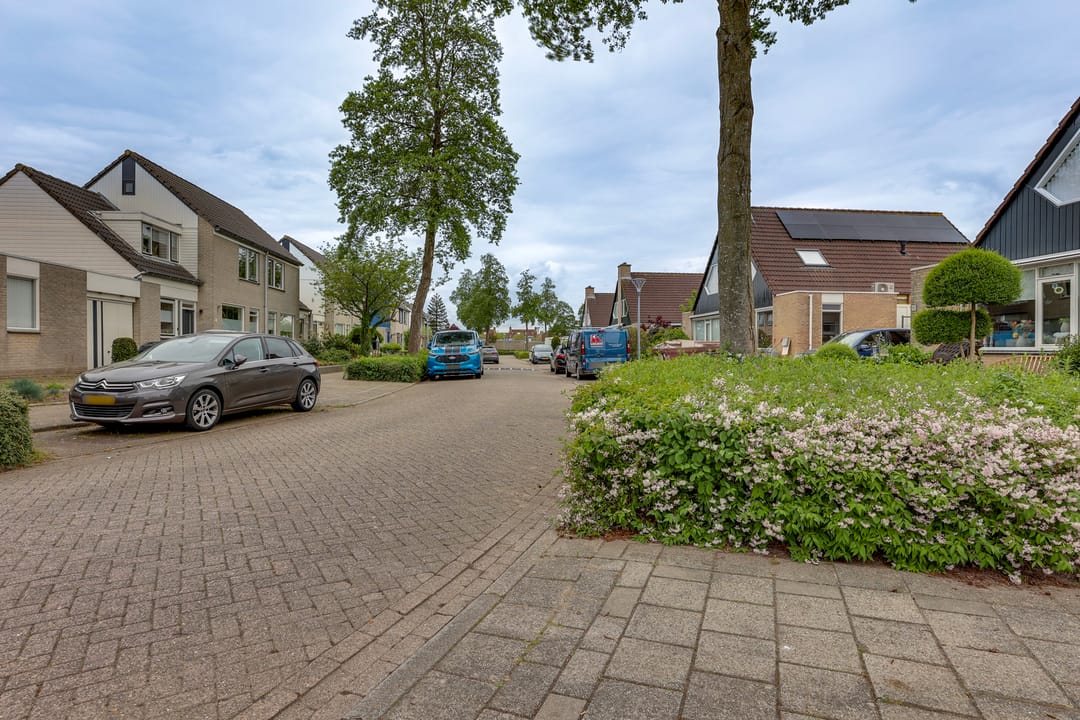 Photo 7 of Marinus Postlaan 91
