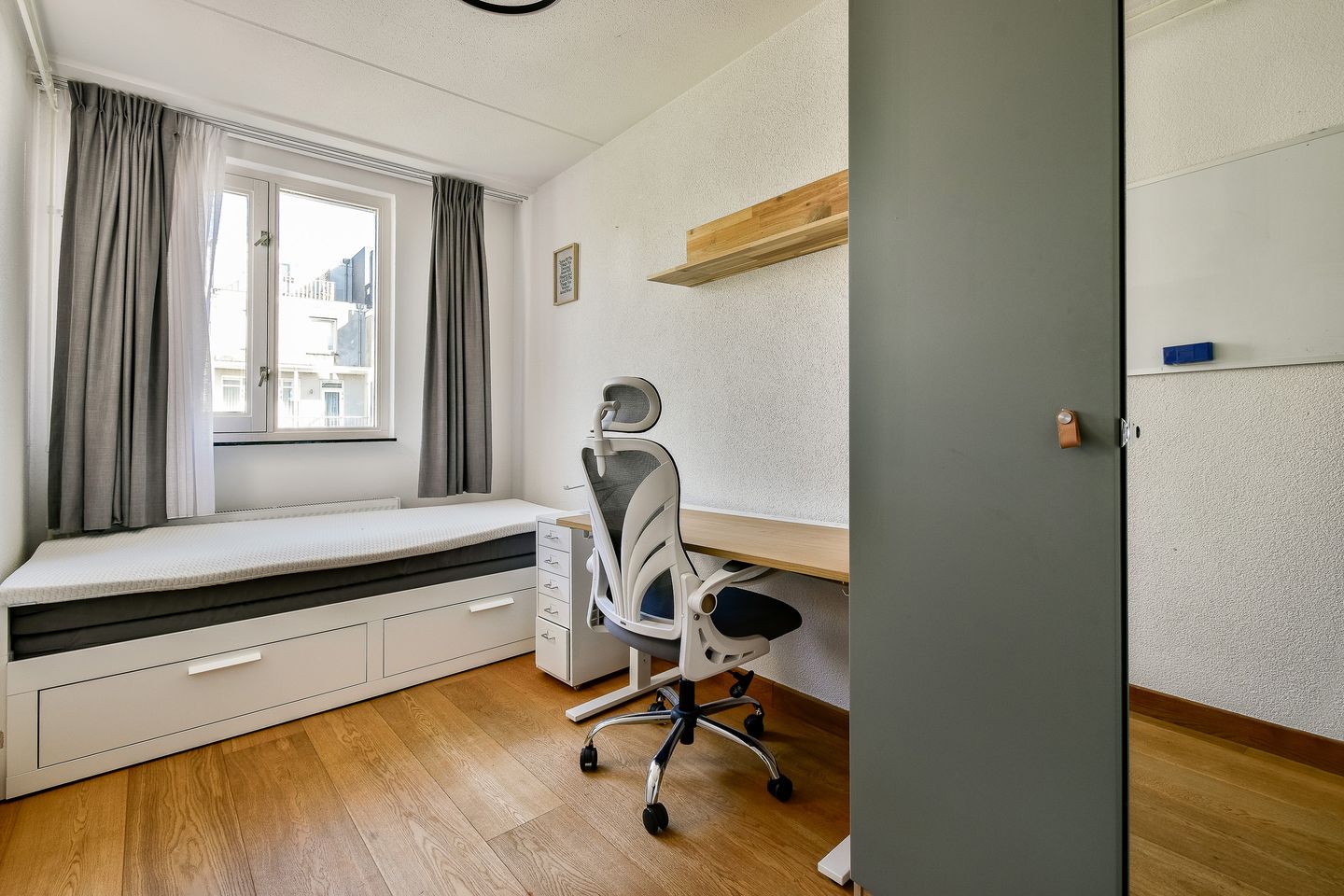 Photo 14 of Eerste Oosterparkstraat 115-C