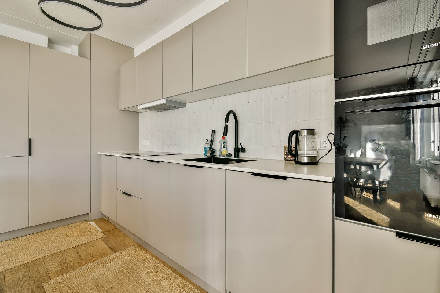 Photo 10 of Eerste Oosterparkstraat 115-C