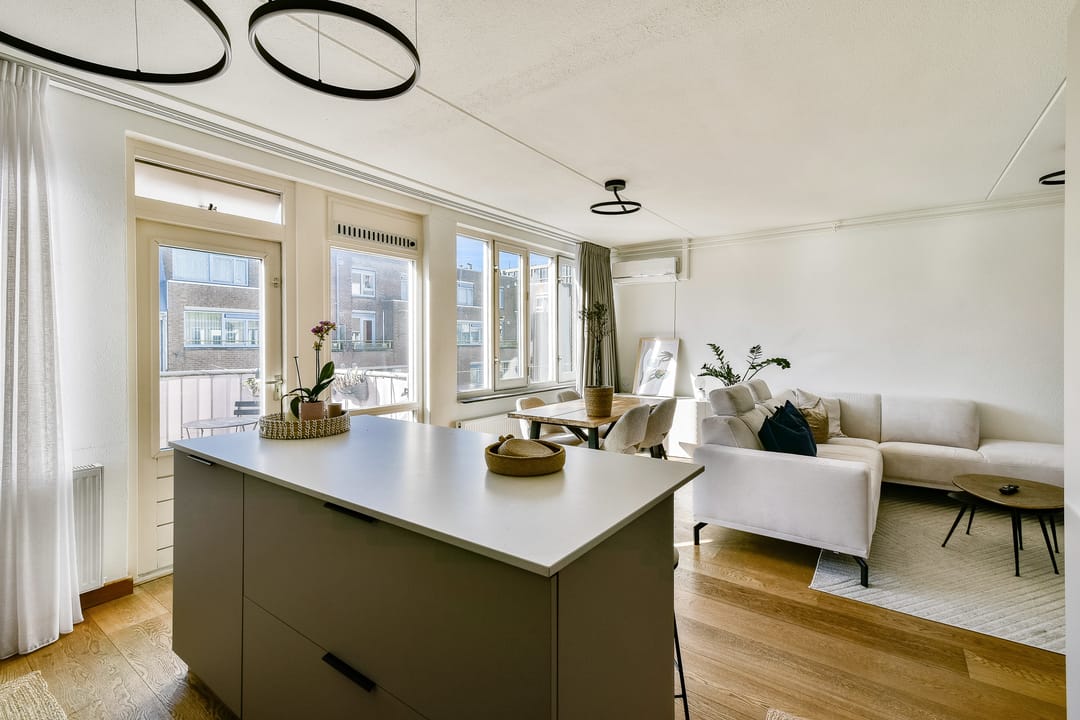 Photo 8 of Eerste Oosterparkstraat 115-C