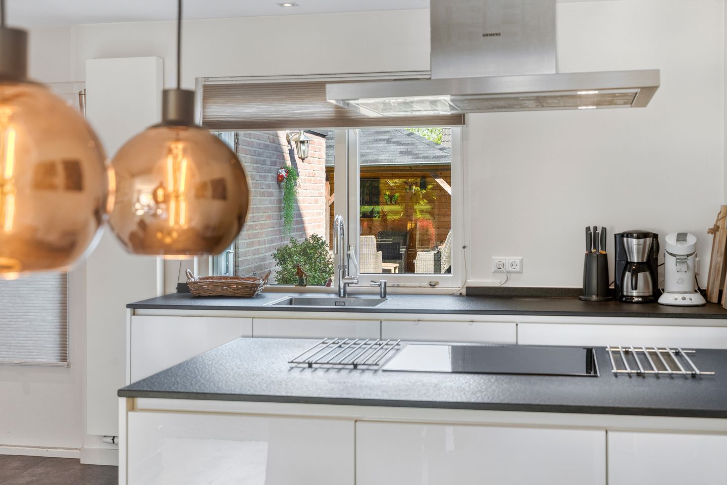 Photo 10 of Schoutstraat 88