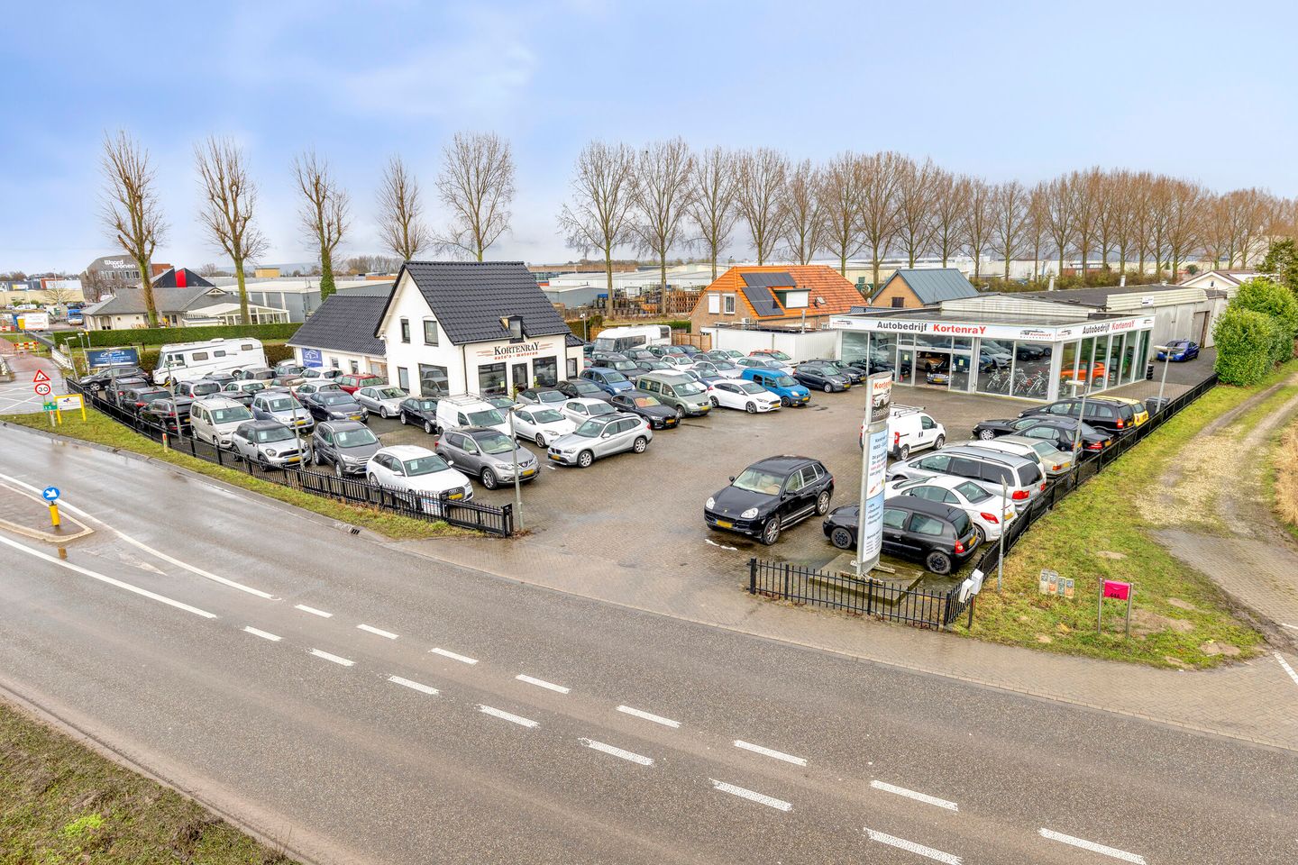 View photo 1 of Karstraat 42-44