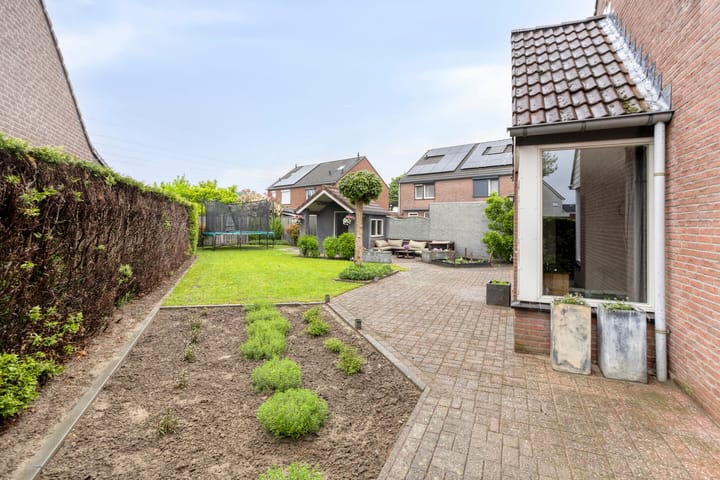 Hoekwoning te koop: Sint Ursulahof 73, Kessel