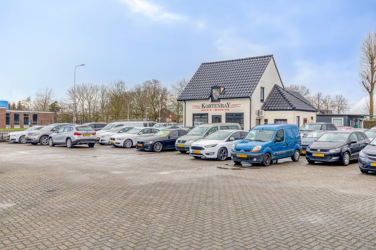 View photo 3 of Karstraat 42-44