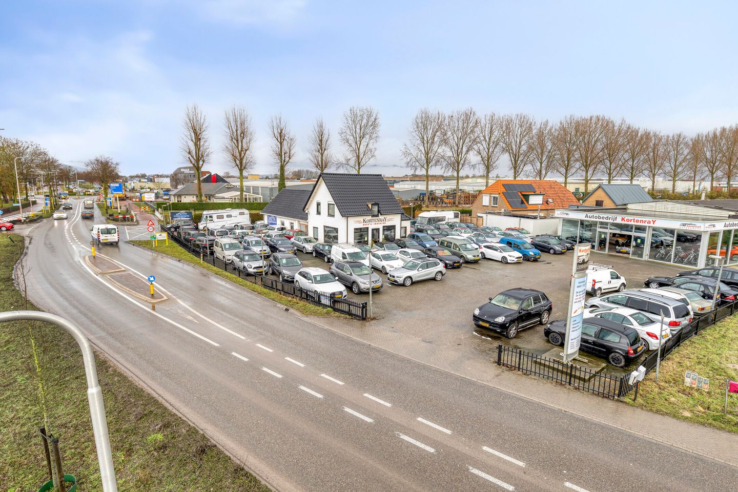 View photo 2 of Karstraat 42-44