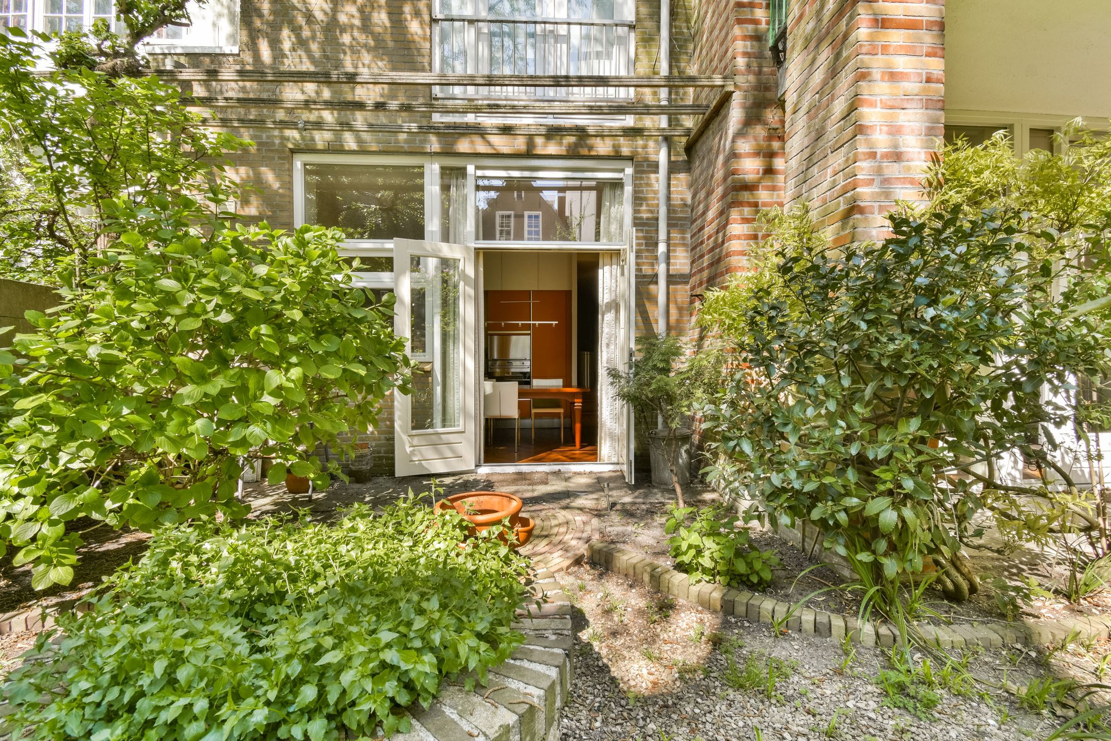 Photo 15 of Goudsbloemstraat 65