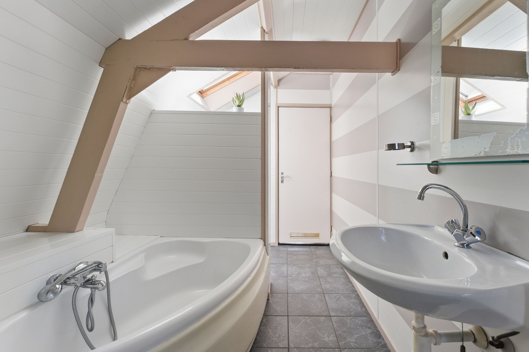 Photo 33 of Glacisstraat 103