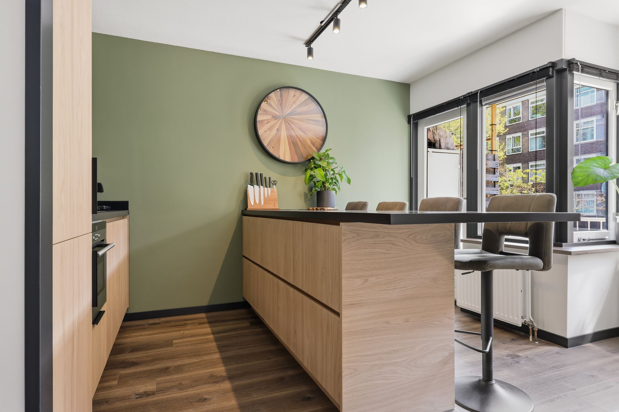 Photo 6 of van Borsselestraat 39