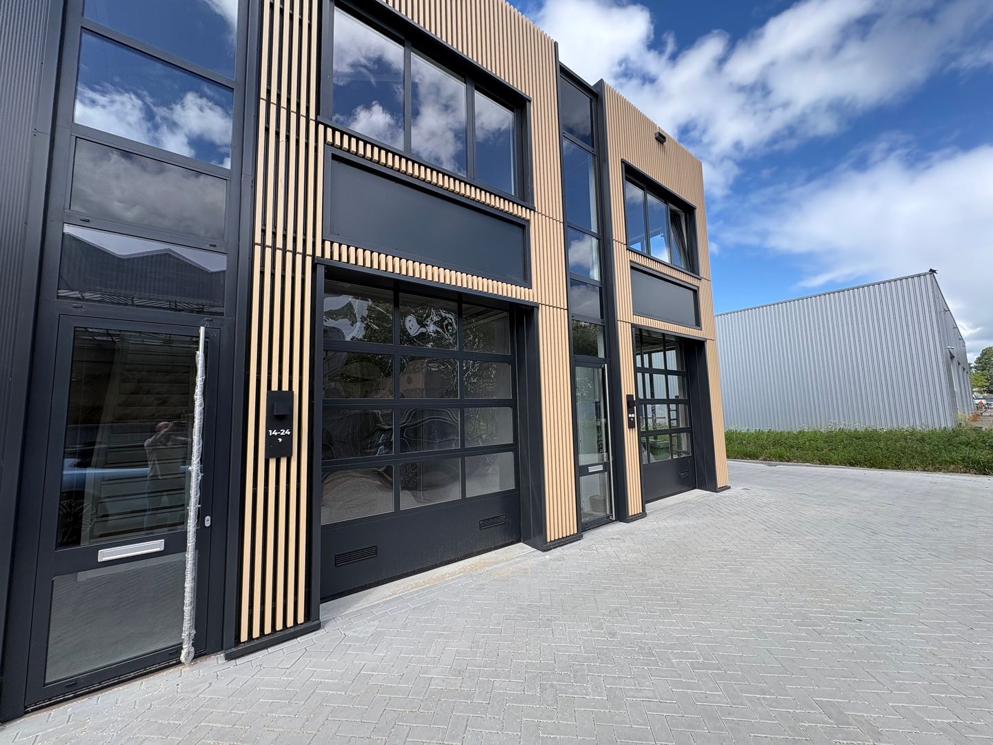 View photo 1 of Weteringweg 14-1