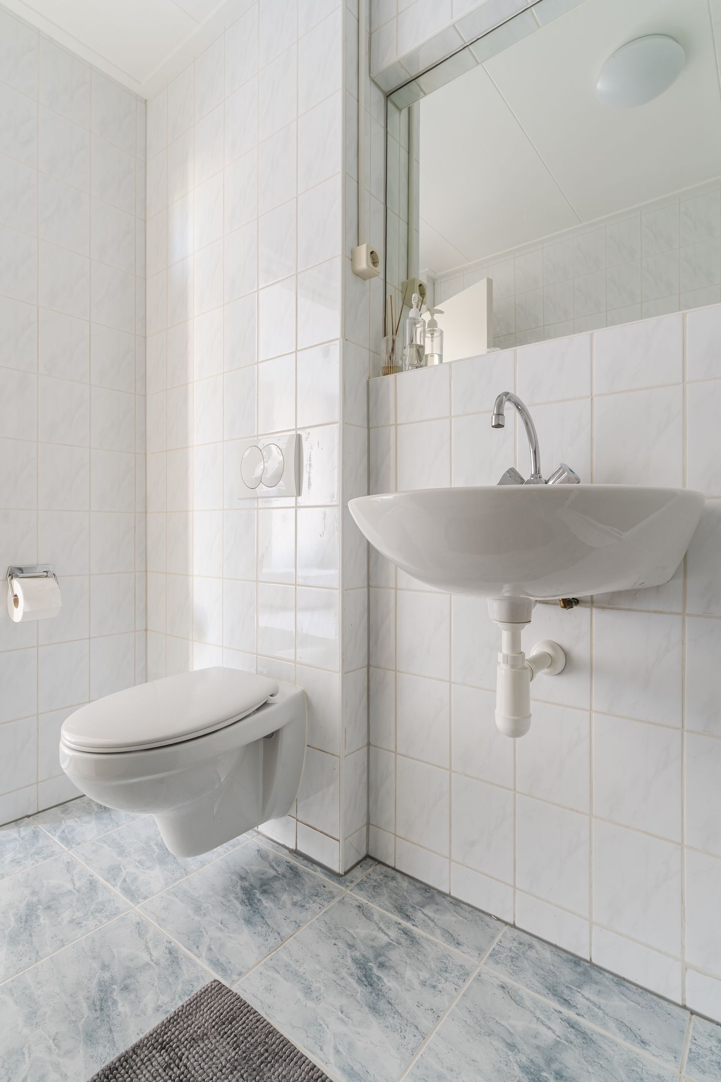 Move-in Ready Ground Floor Apartment in Popular Emmakwartier — 20