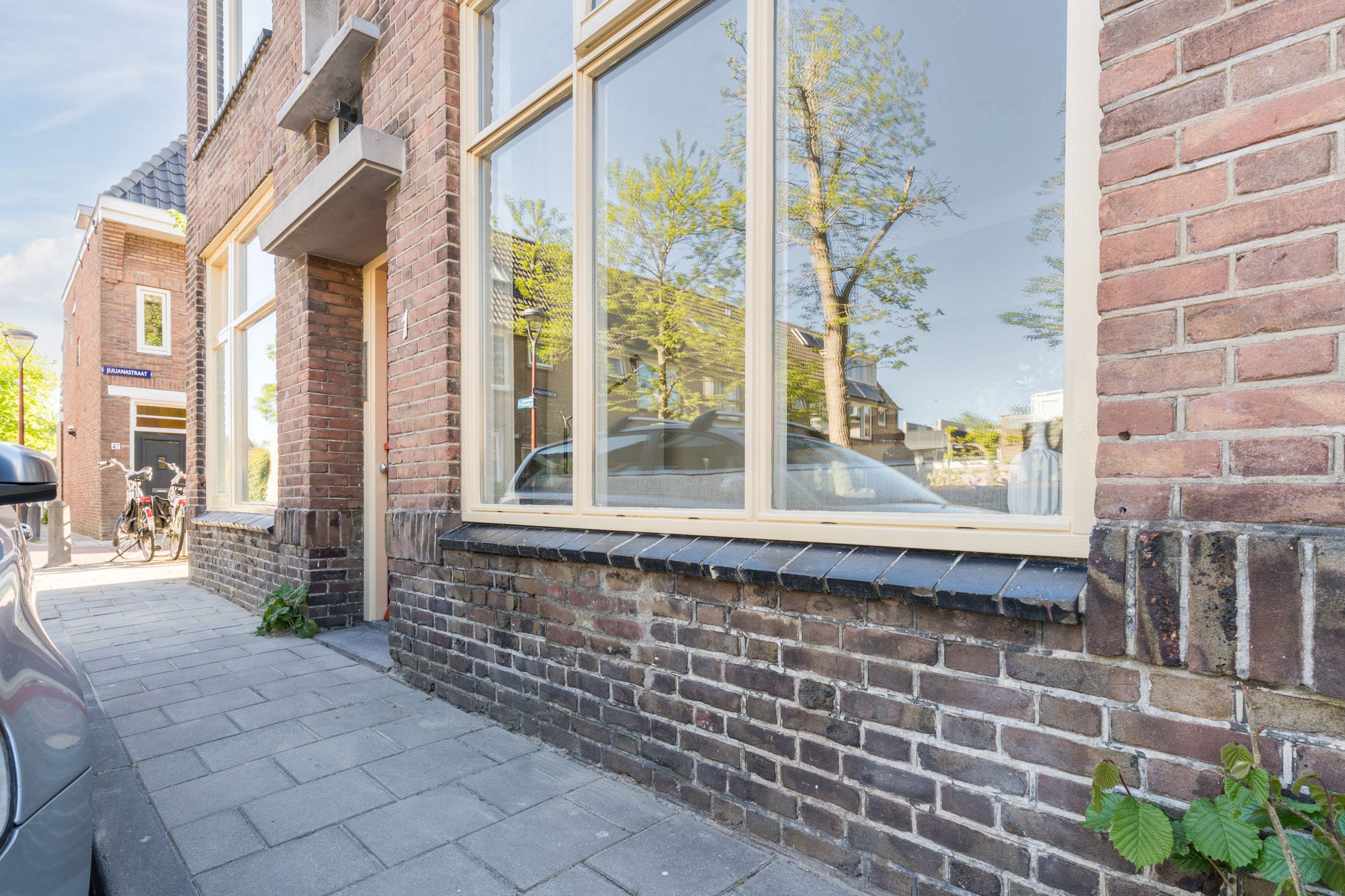 Move-in Ready Ground Floor Apartment in Popular Emmakwartier — 27